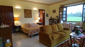 chambre parentale et salon