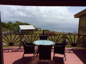 Spacious patio overlooking garden and inspiring views!