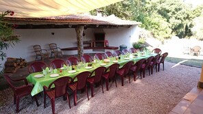 Outdoor dining