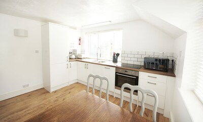 Lyon Court - The Garret (2 bedrooms with Heated Pool.  Sleeps 6)