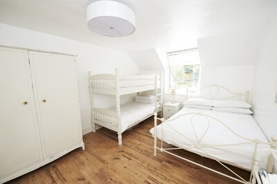 Lyon Court - The Garret (2 bedrooms with Heated Pool.  Sleeps 6)