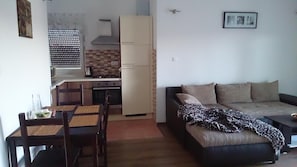 Apartment A2