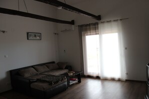 Apartment A2