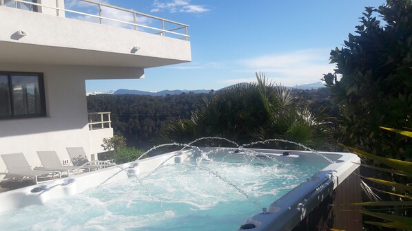 Bubbelpool utomhus