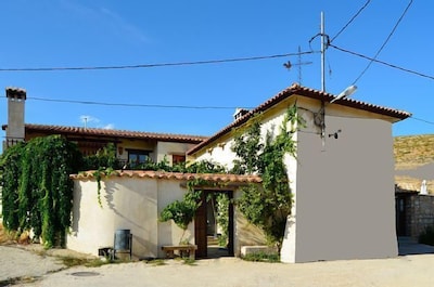Casas Rurales Santa Ana de la Sierra para 15 personas