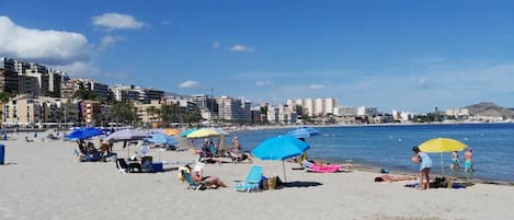 Preciosa playa de arena fina. Playa Centro