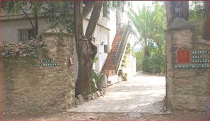 Entrance Finca San Ambrosio