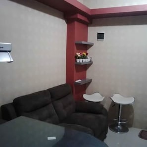 Daily  \ Monthly Rent in Central Jakart