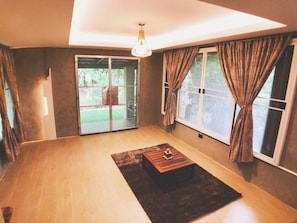EAUSTAY Private room with Little Jungle