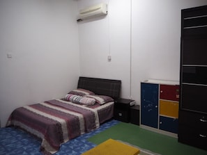Homestay Budget Bestari- Near UTM Skudai