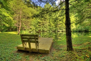 JME Retreat- Dock access to the pond