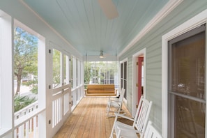 LARGE WELCOMING SCREENED PORCH; ROCKERS & SWING
