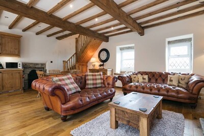 ***Newly Renovated Blackberry Cottage & Log Burner ***