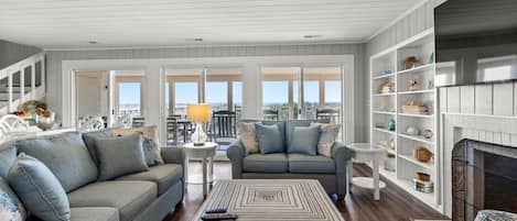 Great open floor plan in this fabulous oceanfront beach house!