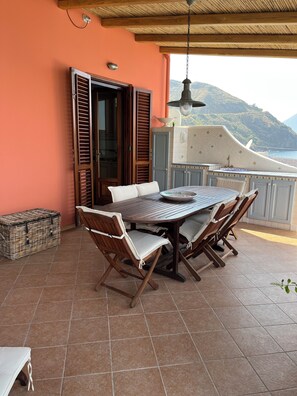Zona pranzo terrazzo 
