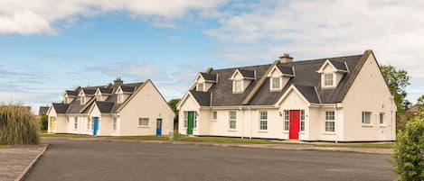 No. 21 Ballybunion Holiday Cottage, Seaside Holiday Accommodation in Ballybunion, County Kerry 