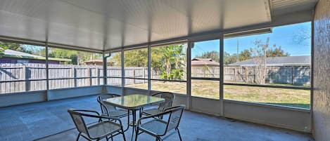 Deltona Vacation Rental | 2BR | 1BA | 1,587 Sq Ft | 1 Step Required