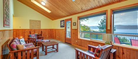 Tahuya Vacation Rental | 4BR | 3.5BA | 2,400 Sq Ft | Stairs Required for Access