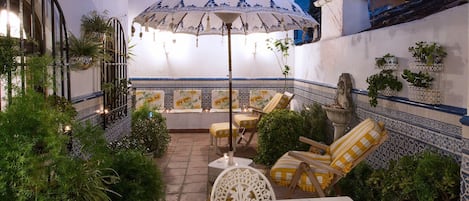 TYPICAL ANDALUSIAN TERRACE