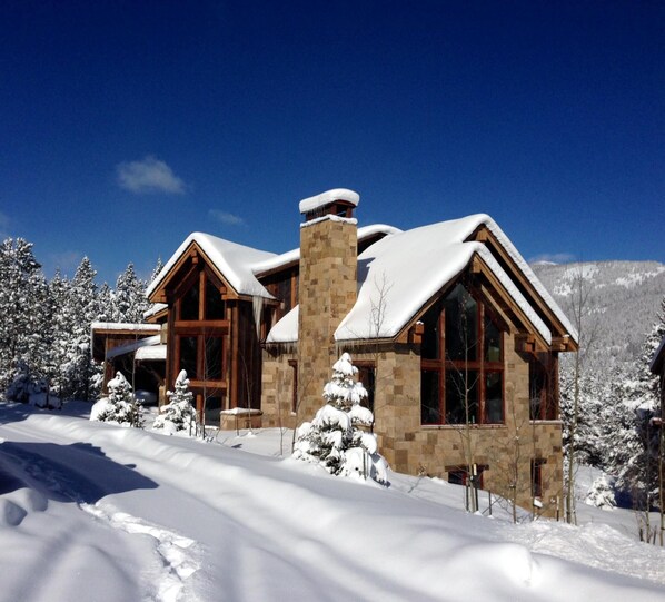 Exterior photo