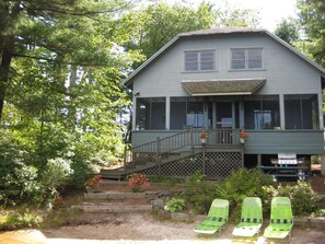 Built in the 1930's the cottage has old charm and modern conveiniences.