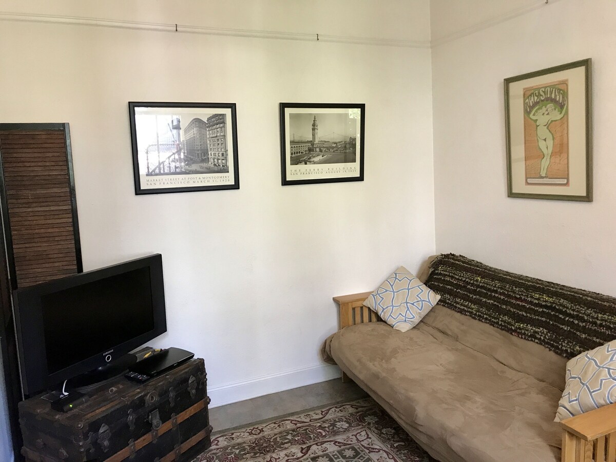 Sweet 1 BR Garden Apartment- Lewhit Cottage