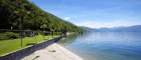 Vom Seegarten aus haben Sie einen direkten Zugang zum See