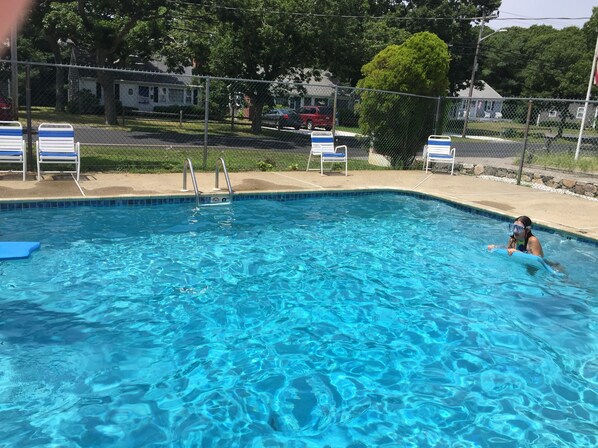 Community pool- cleaned and serviced 2x a week! Very clean!