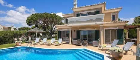 Beautiful 3 bedroom villa with Sea Views Vale do Lobo W143 - 1