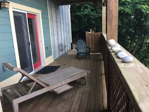Private relaxing deck