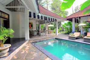 Very Spacious Modern 4Bed Villa,Semiyak"