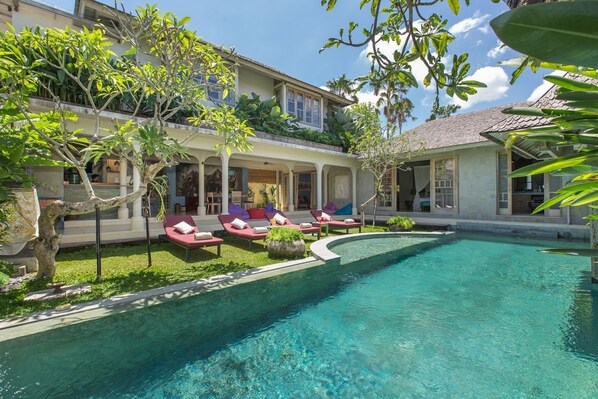 3BR Villa For Family in Seminyak 