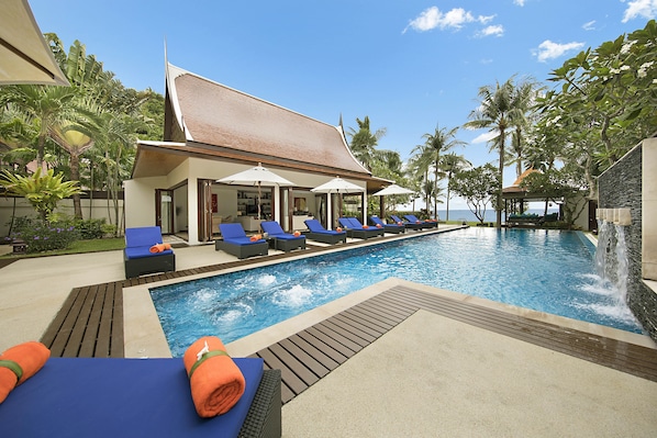 2100 sqm villa with 18.6m private pool and sunset views of Gulf of Thailand