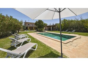 Holiday Home Swimming Pool