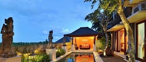 Jimbaran Bali Family Villa 3 Bedrooms 