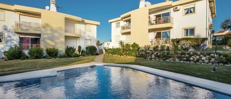 Algarve villa holidays