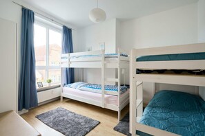 Schlafzimmer 2