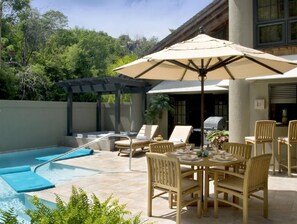 3 Bedroom Courtyard