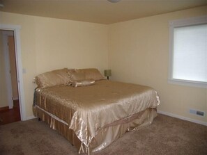 2nd Floor King Bedroom  OCEAN VIEW