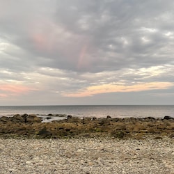 Surfside Beach located 0.4miles from Cliff House. Ideal for walking.