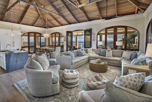Spacious Great Room with Tons of Comfortable Lounging