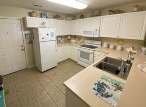 Kitchen with many amenities!