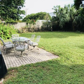 fenced yard for dog
