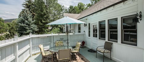 Large, private deck perfect for entertaining.