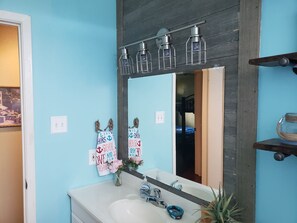 Newly remodeled hall bath