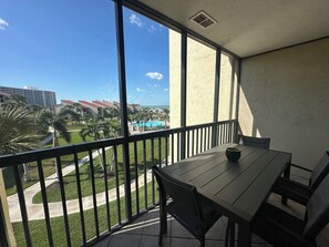 5-301 Lanai
