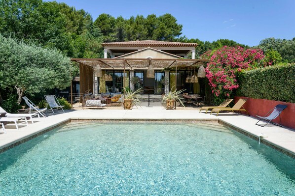 Location villa familiale Mérindol 