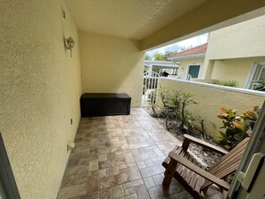 Front Lanai