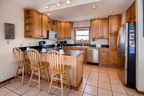 168_Kitchen-2