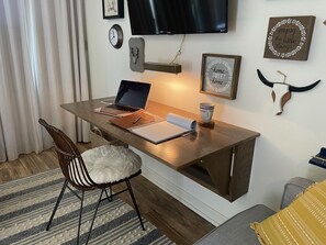 Console doubles as large lift-out workspace. desktop built-in power/USB ports.